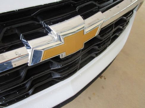 New 2026 Chevrolet Trax LS w/ LS Convenience Package FWD image 17
