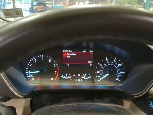 Used 2022 Ford Escape SEL AWD/4WD image 14
