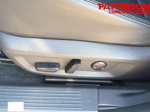 Used 2025 Nissan Rogue SL FWD image 18