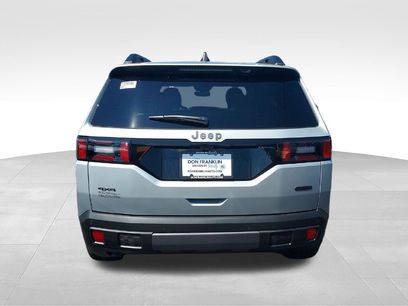 New 2026 Jeep Cherokee Overland w/ Trailer Tow Group
