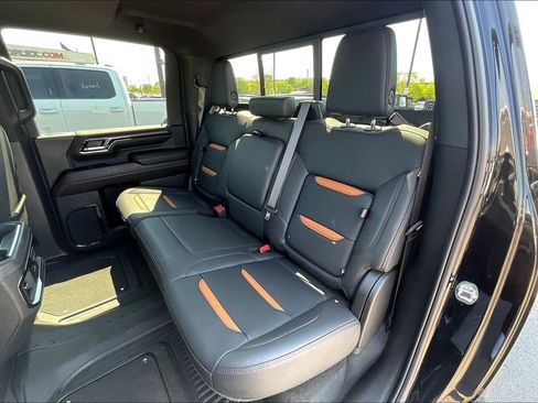 Used 2024 GMC Sierra 2500 AT4 w/ Technology Package AWD/4WD image 23