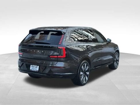 Certified 2025 Volvo EX90 Plus image 8