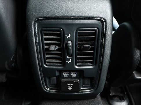Used 2020 Jeep Grand Cherokee Limited AWD/4WD image 32