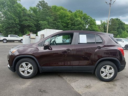 Used 2020 Chevrolet Trax LS w/ Tint and Cruise Package FWD image 2