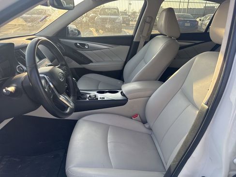 Certified 2021 INFINITI Q50 Luxe image 6