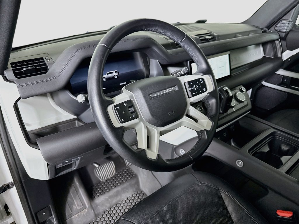 Used 2024 Land Rover Defender 110 S AWD/4WD image 9