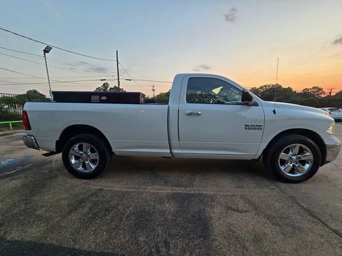 Used 2016 RAM 1500 Lone Star RWD image 11