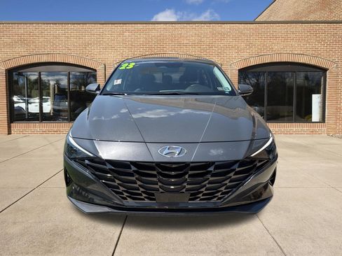 Certified 2023 Hyundai Elantra Limited FWD image 8