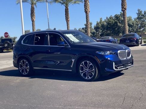 Used 2026 BMW X5 xDrive50e w/ Premium Package AWD/4WD image 4
