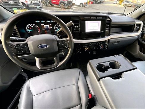 Used 2023 Ford F250 XL w/ FX4 Off-Road Package image 16