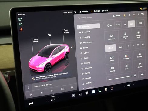 Used 2023 Tesla Model Y Performance AWD/4WD image 24
