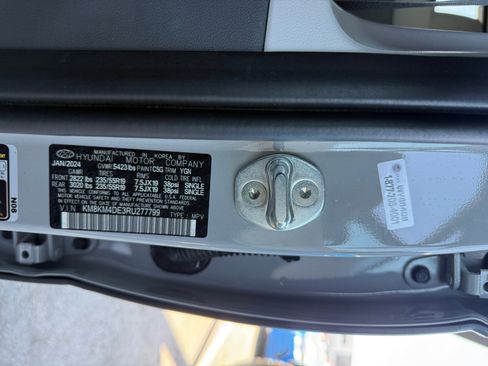 Used 2024 Hyundai Ioniq 5 SE RWD image 25