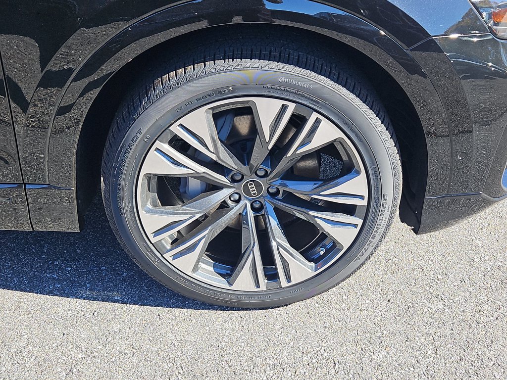 New 2027 Audi Q8 Premium Plus AWD/4WD image 4