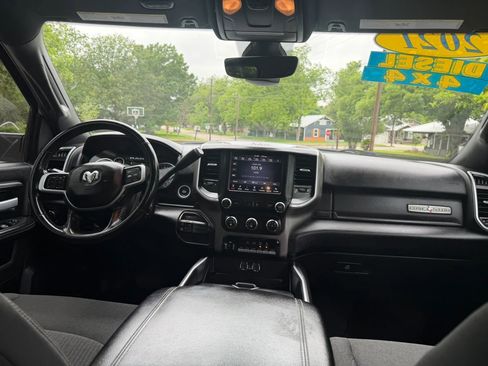 Used 2021 RAM 2500 Lone Star w/ Night Edition AWD/4WD image 13