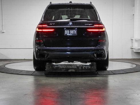 Certified 2023 BMW X7 xDrive40i w/ M Sport Package image 5