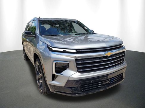 New 2026 Chevrolet Traverse High Country w/ LPO, Floor Liner Package image 1