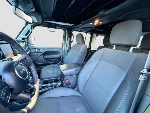 Used 2023 Jeep Wrangler Unlimited w/ Sun & Screen Package AWD/4WD image 23