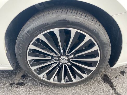 Used 2022 Volkswagen Passat 2.0T image 30