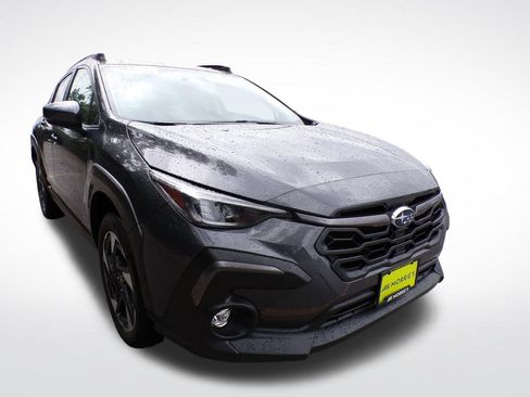 Used 2024 Subaru Crosstrek 2.5i Limited w/ Crosstrek Mirror Package AWD/4WD image 9