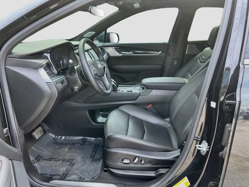 Used 2025 Cadillac XT5 Premium Luxury w/ LPO, Floor Liner Package AWD/4WD image 22