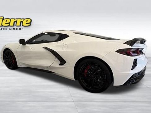 Used 2024 Chevrolet Corvette Stingray Premium Cpe w/ Z51 Performance Package RWD image 3