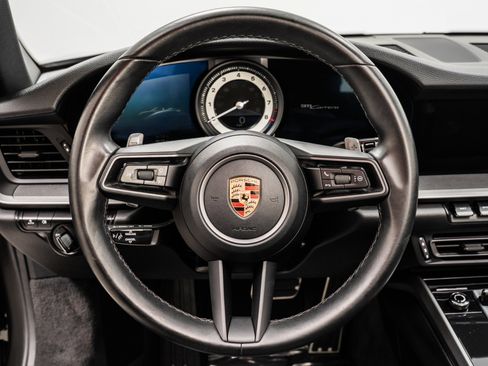Used 2024 Porsche 911 Carrera image 15