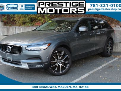 Used 2019 Volvo V90 T6 Cross Country w/ Advanced Package