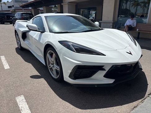 Used 2020 Chevrolet Corvette Stingray Preferred Cpe w/ 2LT Preferred Equipment Group RWD image 2