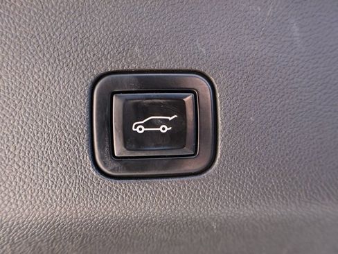 Certified 2023 GMC Yukon Denali AWD/4WD image 19