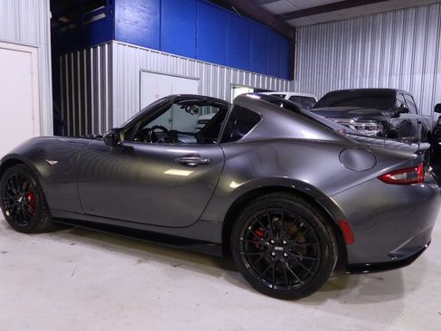 Used 2018 MAZDA MX-5 Miata RF Club w/ Brembo/BBS Package RWD image 2