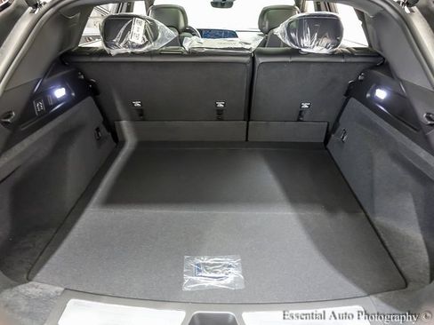 New 2025 Cadillac Lyriq Luxury image 20