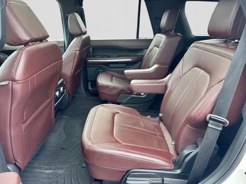 Certified 2022 Ford Expedition Limited AWD/4WD image 7