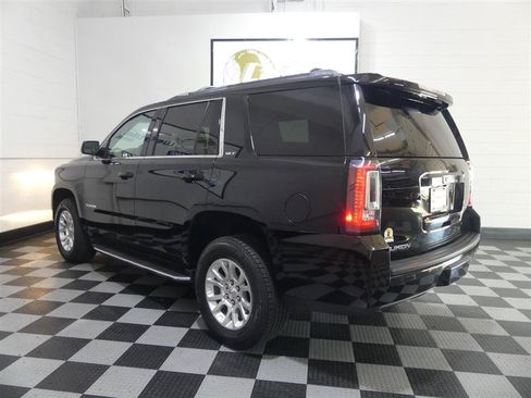 Used 2018 GMC Yukon SLT AWD/4WD image 11