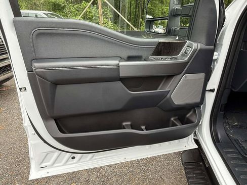 Used 2025 Ford F350 4x4 Crew Cab Super Duty image 21