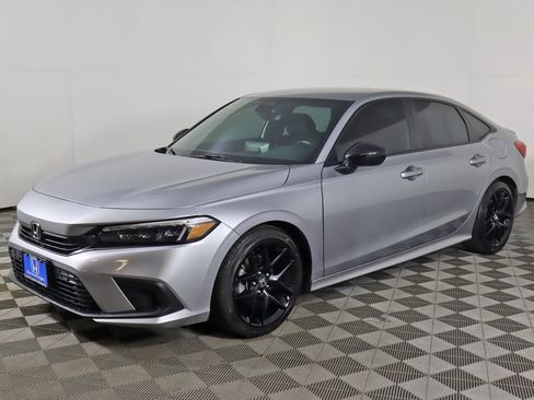 Used 2023 Honda Civic Sport image 5