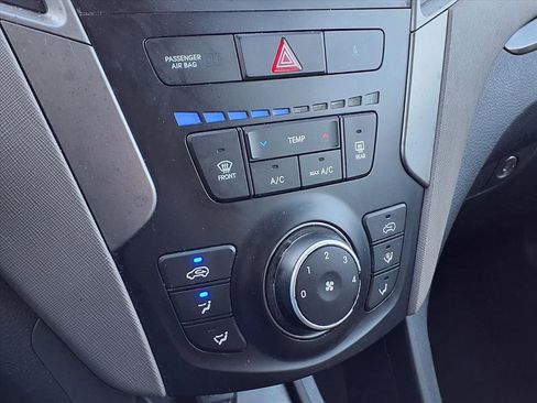 Used 2017 Hyundai Santa Fe Sport image 26