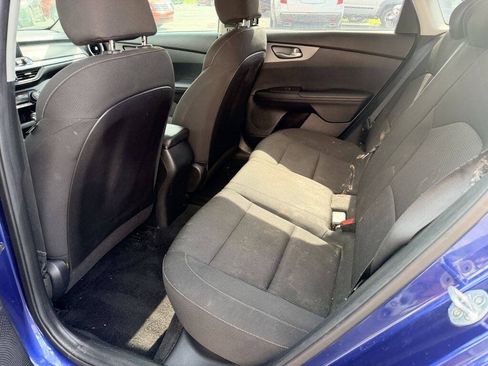 Used 2019 Kia Forte LXS FWD image 5