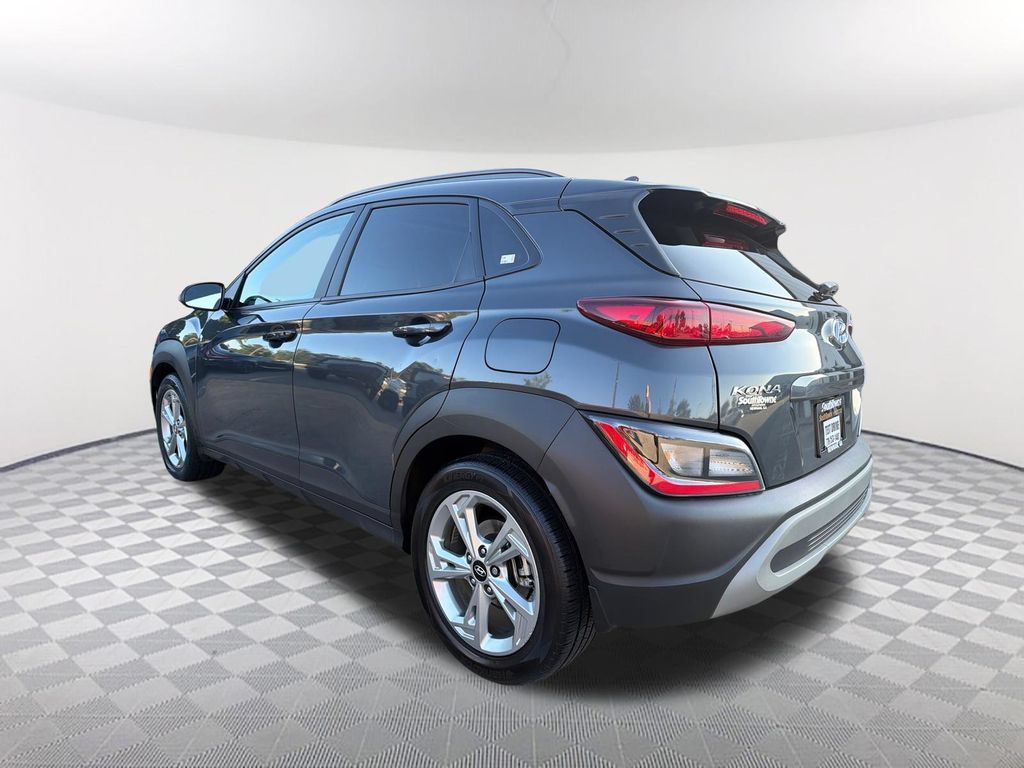Used 2022 Hyundai Kona SEL w/ Convenience Package FWD image 7