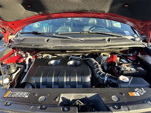 Used 2016 Ford Explorer Limited image 24