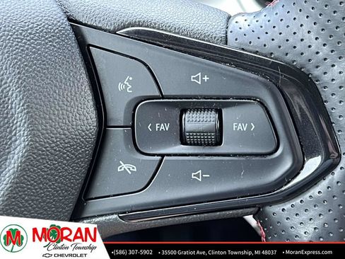 Certified 2024 Chevrolet Trax RS FWD image 23