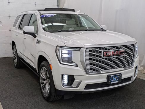 Used 2021 GMC Yukon Denali w/ Denali Premium Package image 38