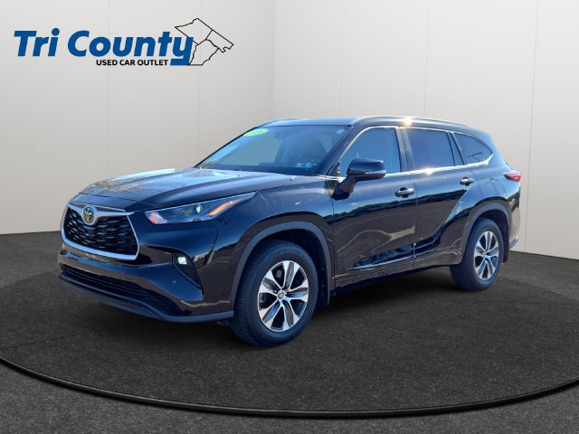 Certified 2026 Toyota Highlander XLE AWD/4WD image 3