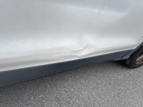 Used 2016 Ford Escape Titanium w/ Equipment Group 301A FWD image 10