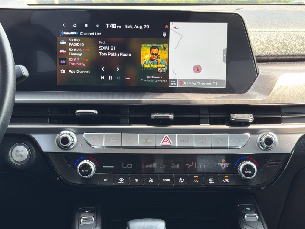 Used 2025 Kia Telluride S FWD image 19