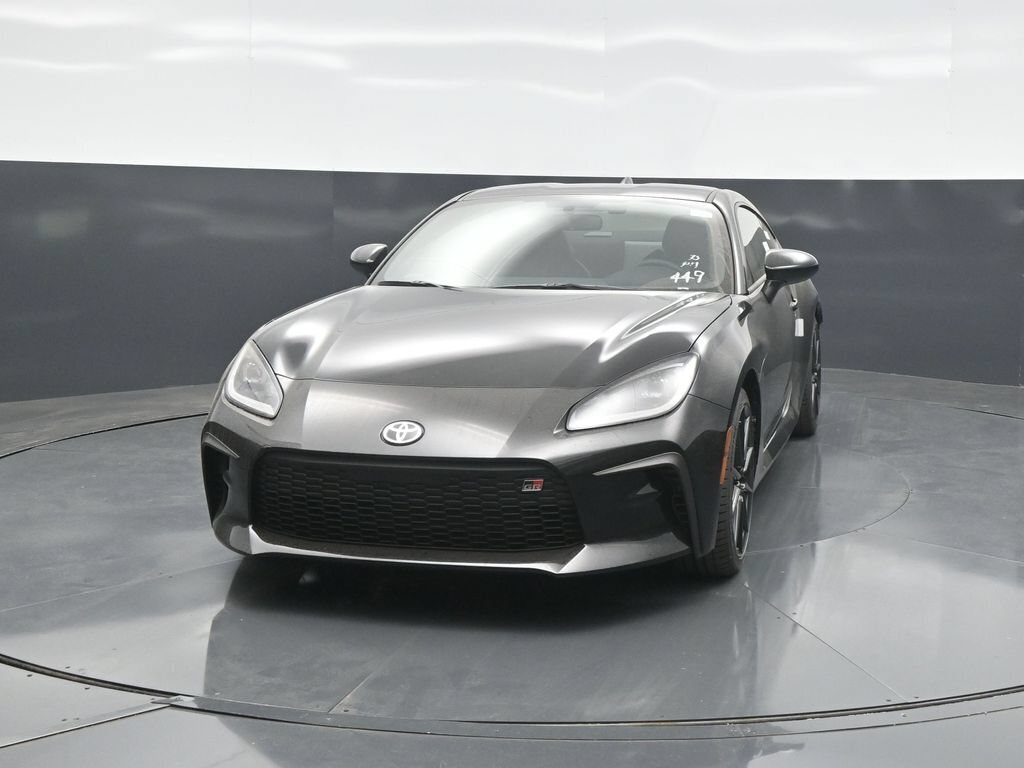 New 2026 Toyota GR86 Premium RWD image 2