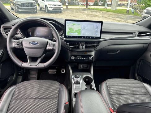 Used 2024 Ford Escape ST-Line w/ Tech Pack #1 AWD/4WD image 19