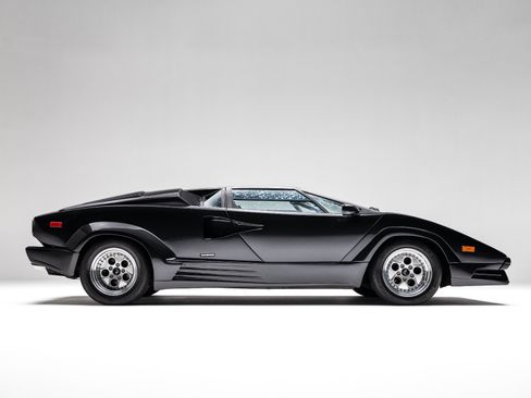 Used 1989 Lamborghini Countach Coupe RWD image 3