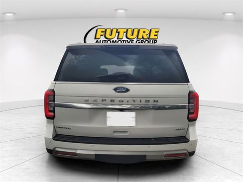 Used 2024 Ford Expedition Max Limited image 4