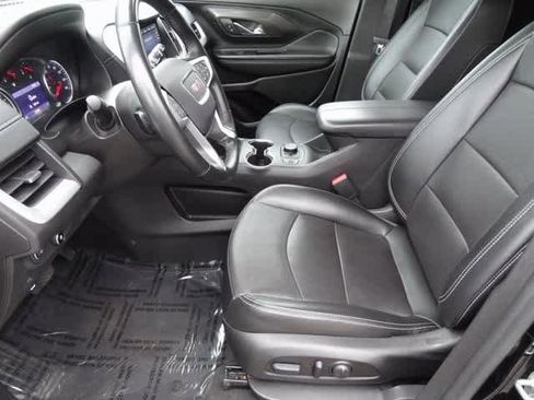 Used 2023 GMC Terrain SLT image 6