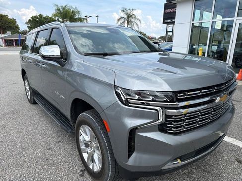 Used 2023 Chevrolet Suburban Premier RWD image 2
